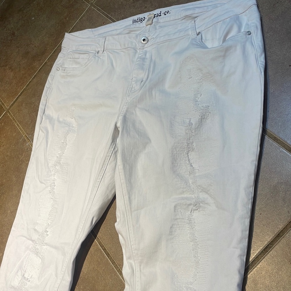 Indigo Thread High Rise Jeans! 22W - Picture 3 of 7